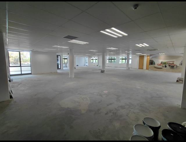 536M² OFFICE TO LET IN WATERFALL